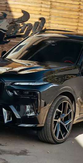 Заменили на BMW X7 Bowers & Wilkins: выполнили комплексную шумоизоляцию салона и построили новую акустическую систему!